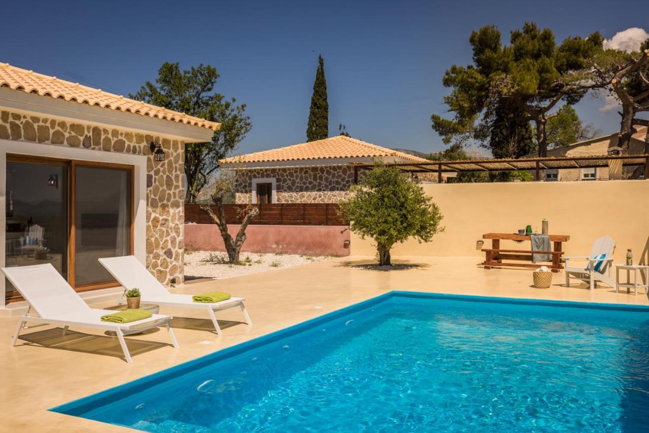 Akrolithos Villas Kouvalata Exterior photo